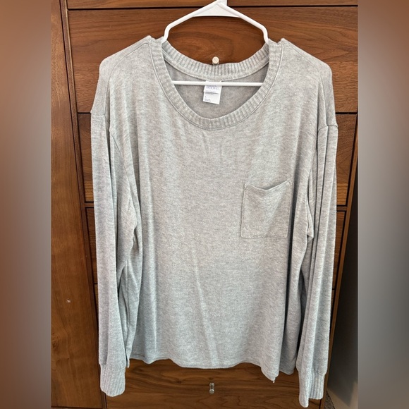 stars above -Women's Perfectly Cozy Lounge Sweatshirt 
Light Gray Size L - Picture 7 of 7